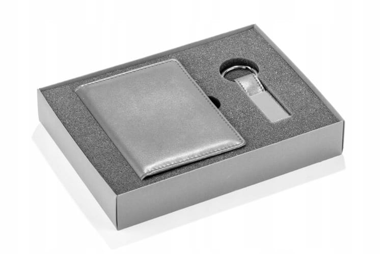 Zestaw upominkowy elegancki - Brelok + Etui na dokumenty - obrazek 4